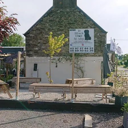 Le Black Dog Pub *